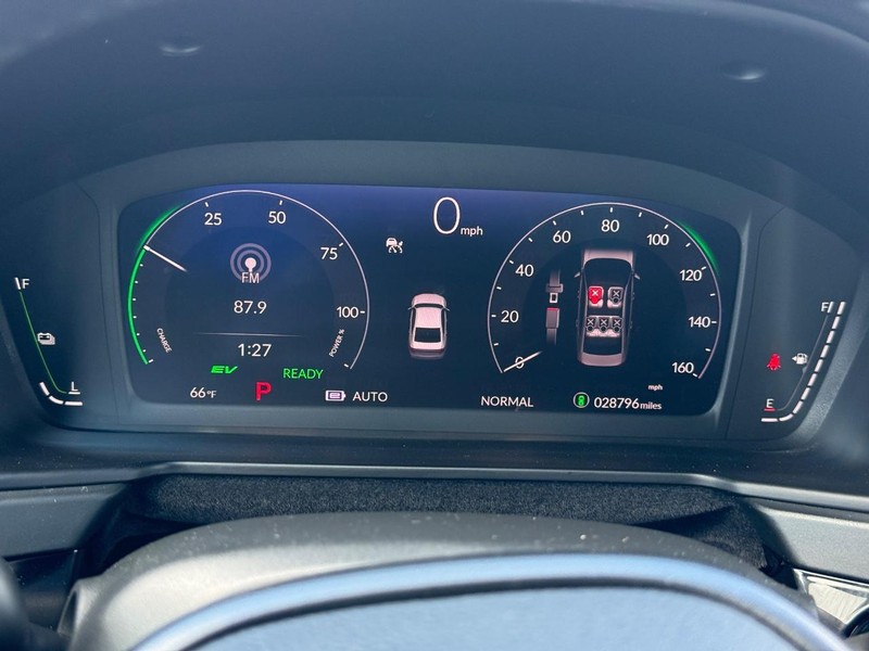 Honda Accord Hybrid Vehicle Image 17