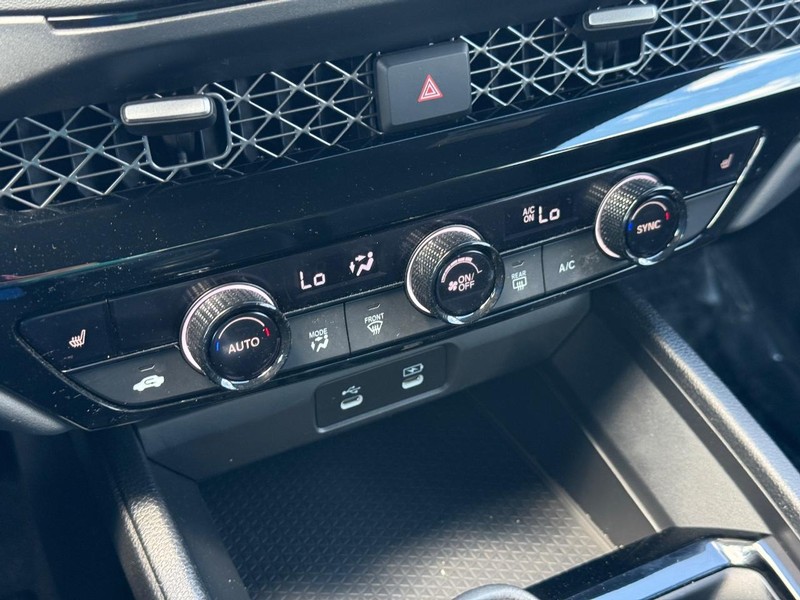 Honda Accord Hybrid Vehicle Image 19