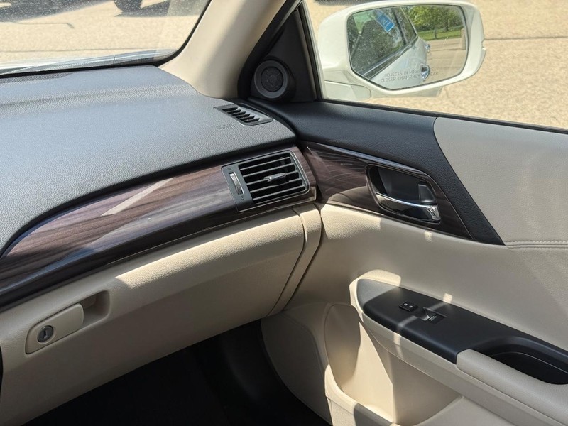 Honda Accord Hybrid Vehicle Image 13