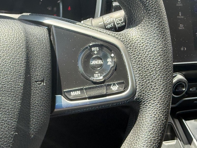Honda CR-V Vehicle Image 16