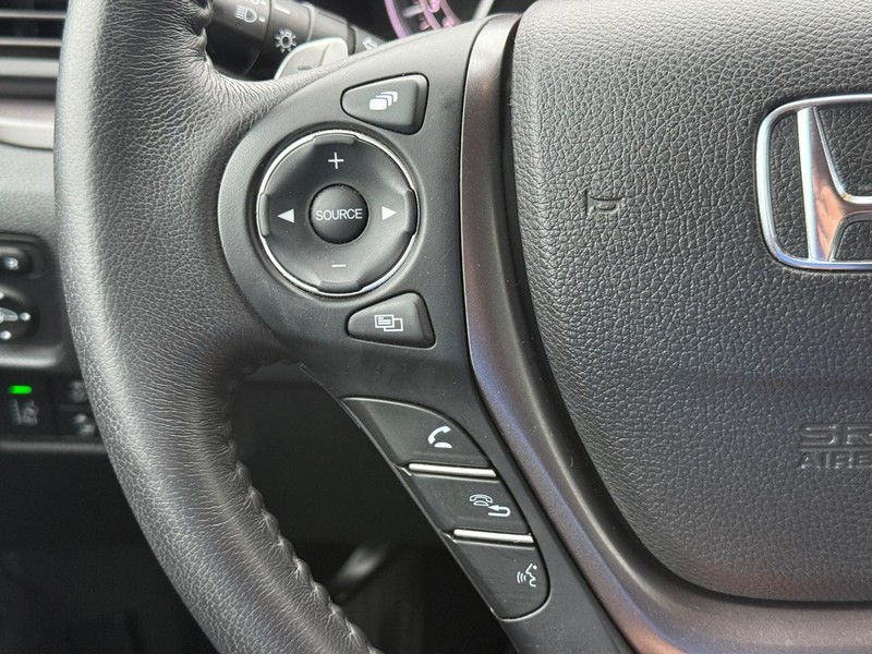 Honda Ridgeline Vehicle Full-screen Gallery Image 15