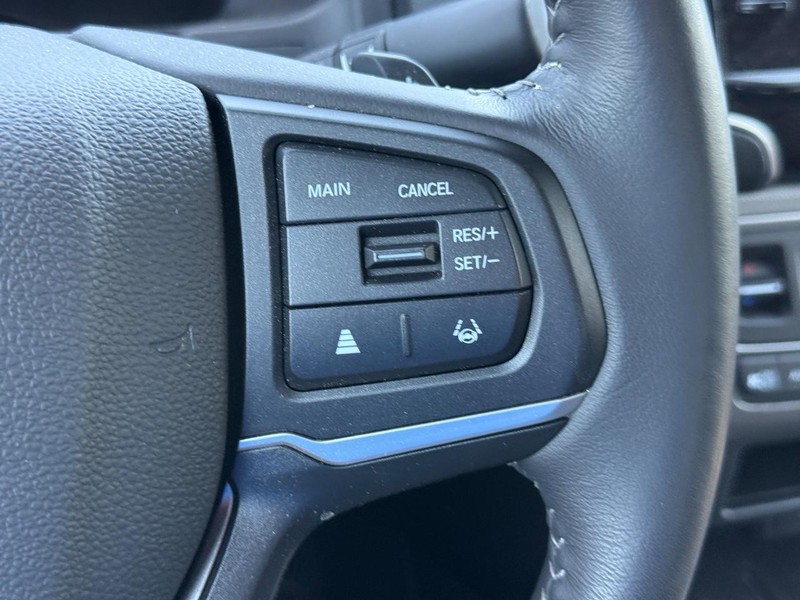 Honda Ridgeline Vehicle Full-screen Gallery Image 16