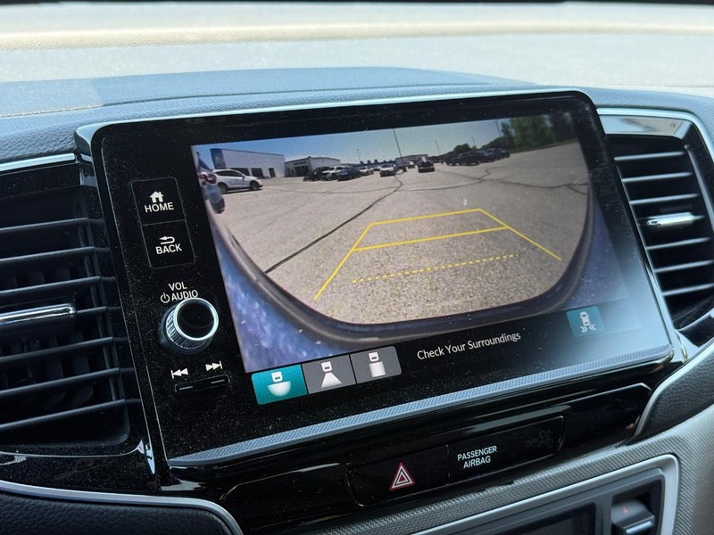 Honda Ridgeline Vehicle Full-screen Gallery Image 18