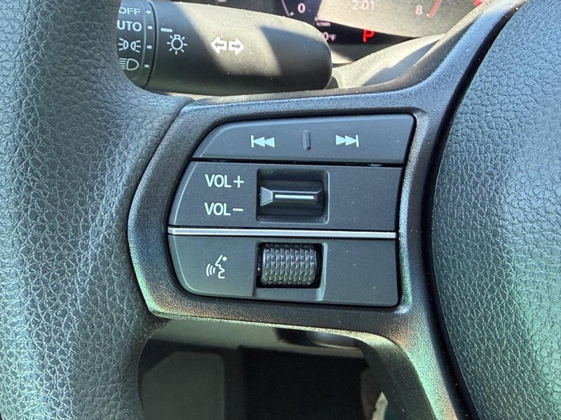 Honda Accord Sedan Vehicle Image 15