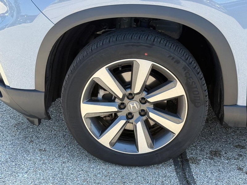 Honda Pilot Vehicle Image 6