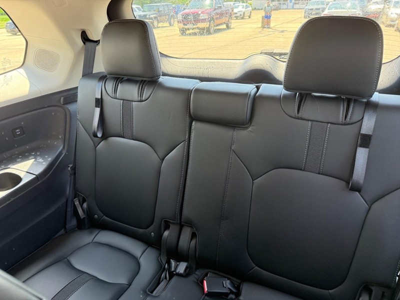 Honda Pilot Vehicle Image 10