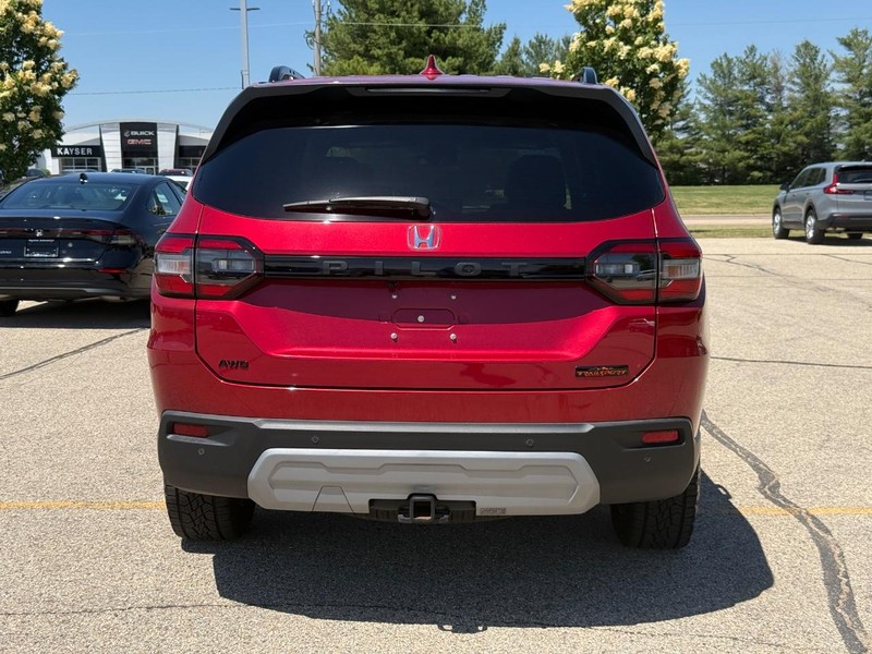 Honda Pilot Vehicle Full-screen Gallery Image 04