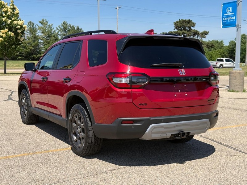 Honda Pilot Vehicle Full-screen Gallery Image 05
