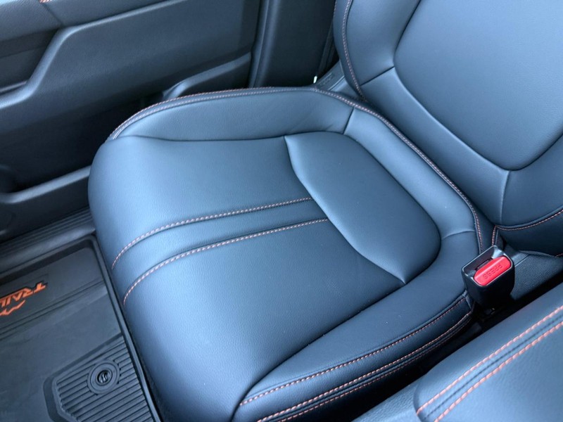 Honda Pilot Vehicle Full-screen Gallery Image 17