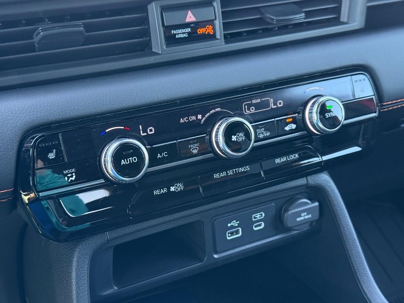 Honda Pilot Vehicle Full-screen Gallery Image 18