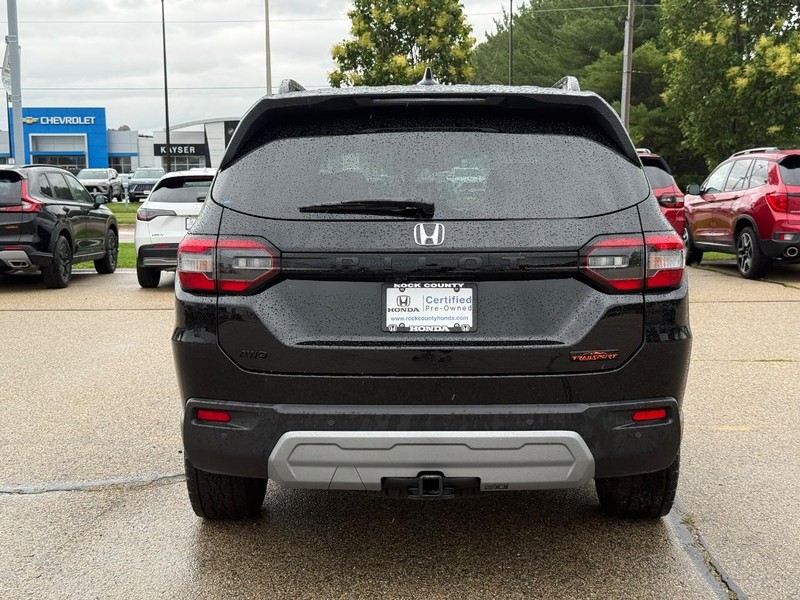 Honda Pilot Vehicle Full-screen Gallery Image 04