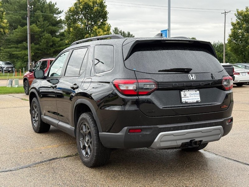 Honda Pilot Vehicle Full-screen Gallery Image 05