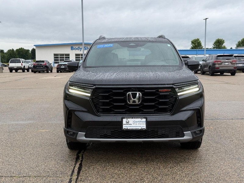 Honda Pilot Vehicle Full-screen Gallery Image 08