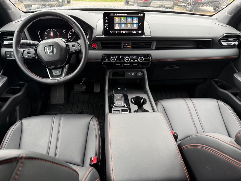 Honda Pilot Vehicle Full-screen Gallery Image 10