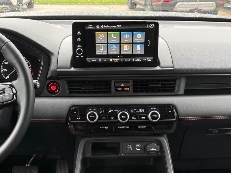 Honda Pilot Vehicle Full-screen Gallery Image 11