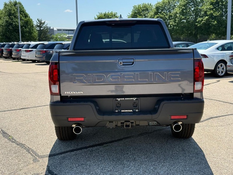 Honda Ridgeline Vehicle Image 4
