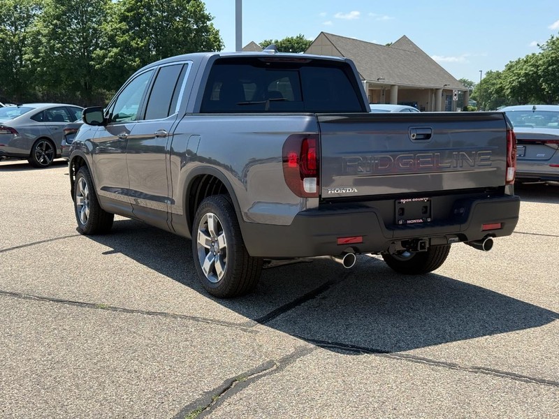 Honda Ridgeline Vehicle Image 5
