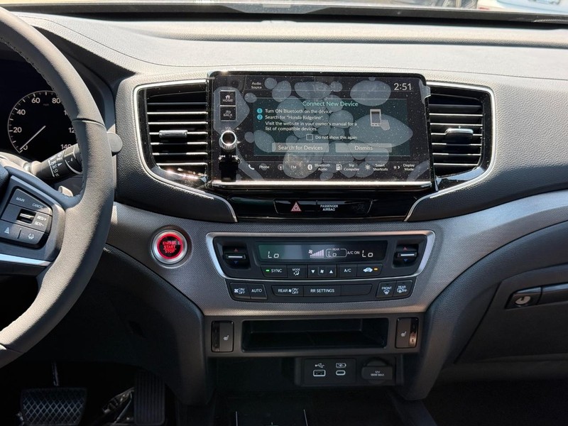 Honda Ridgeline Vehicle Image 11