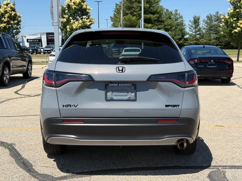 Honda HR-V Vehicle Image 4