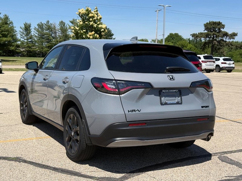 Honda HR-V Vehicle Image 5