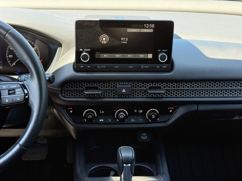 Honda HR-V Vehicle Image 11