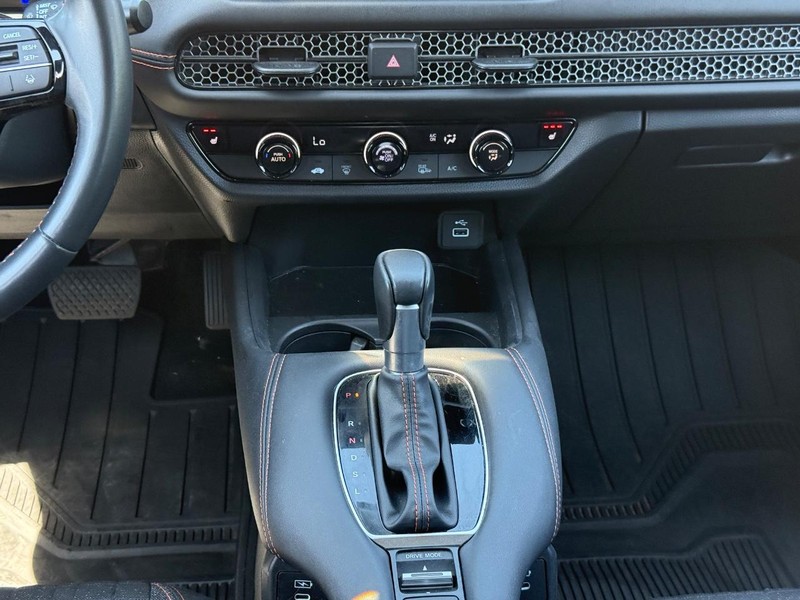Honda HR-V Vehicle Image 12