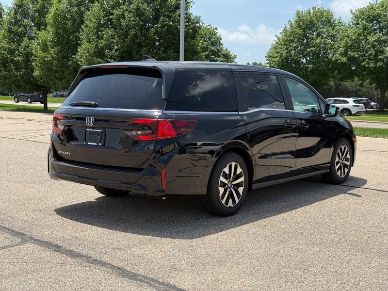 Honda Odyssey Vehicle Image 3