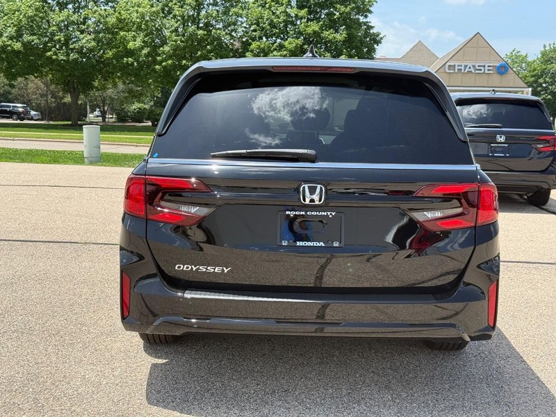 Honda Odyssey Vehicle Image 4
