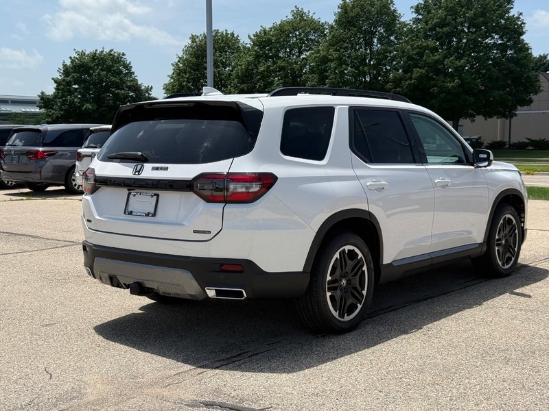 Honda Pilot Vehicle Image 3