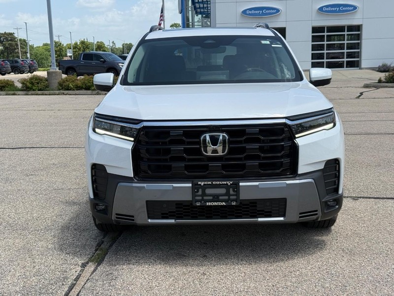 Honda Pilot Vehicle Image 8