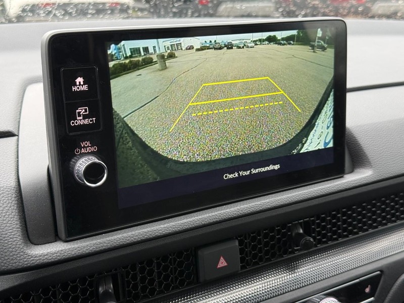 Honda CR-V Hybrid Vehicle Full-screen Gallery Image 18