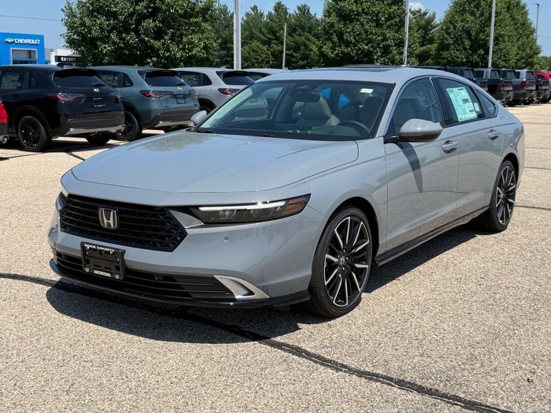 Honda Accord Hybrid Vehicle Image 7