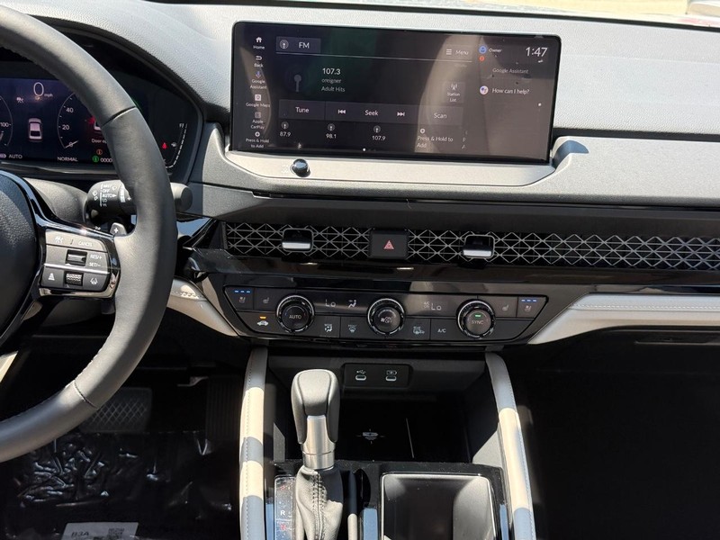 Honda Accord Hybrid Vehicle Image 11