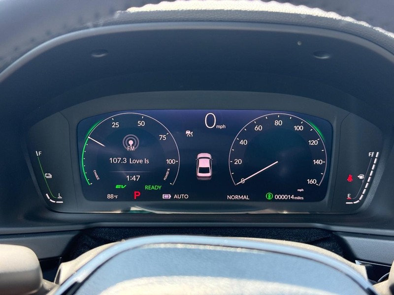 Honda Accord Hybrid Vehicle Image 17