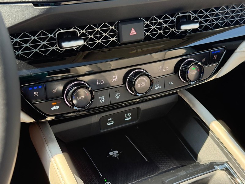 Honda Accord Hybrid Vehicle Image 19
