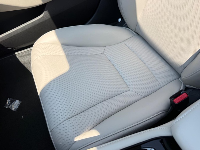 Honda Accord Hybrid Vehicle Image 20