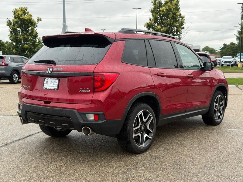 Honda Passport Vehicle Full-screen Gallery Image 03
