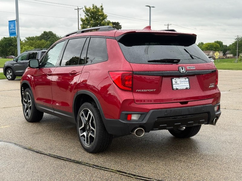 Honda Passport Vehicle Full-screen Gallery Image 05