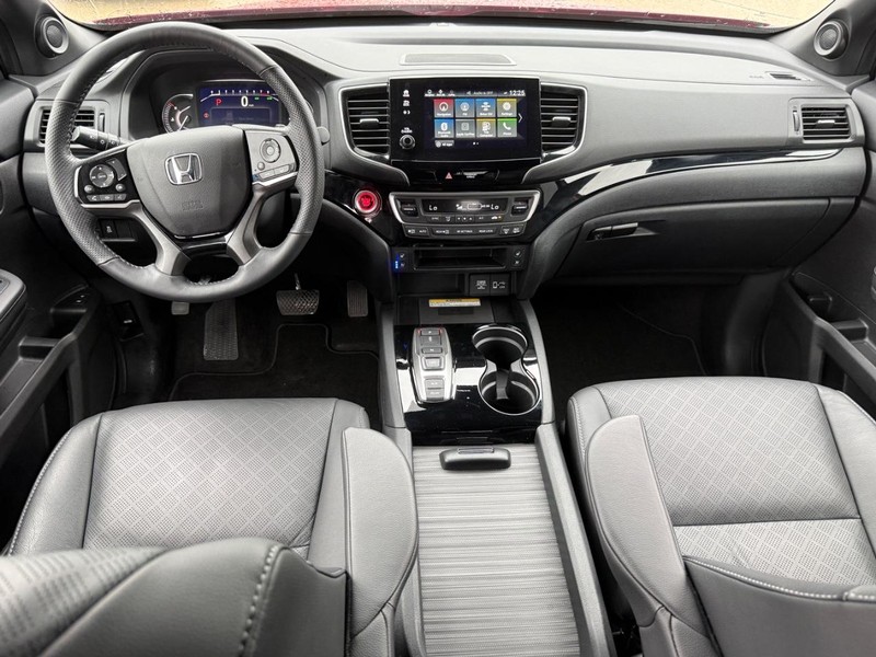 Honda Passport Vehicle Full-screen Gallery Image 10