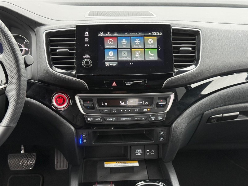 Honda Passport Vehicle Full-screen Gallery Image 11