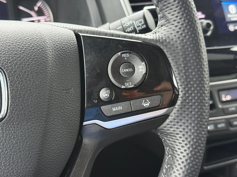 Honda Passport Vehicle Full-screen Gallery Image 16