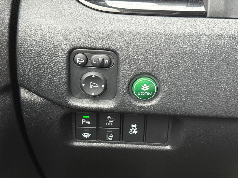 Honda Passport Vehicle Full-screen Gallery Image 19