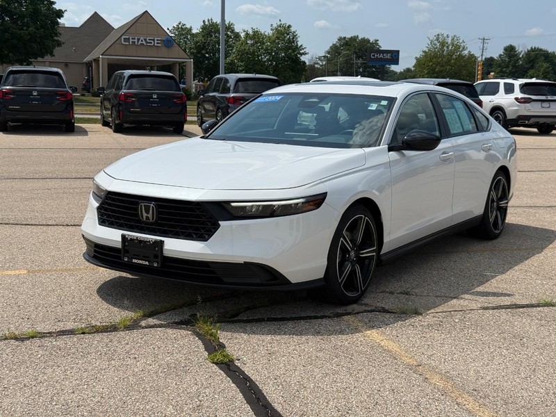 Honda Accord Hybrid Vehicle Image 7