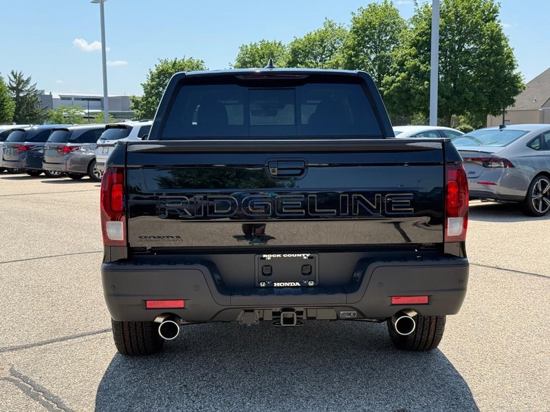 Honda Ridgeline Vehicle Image 4