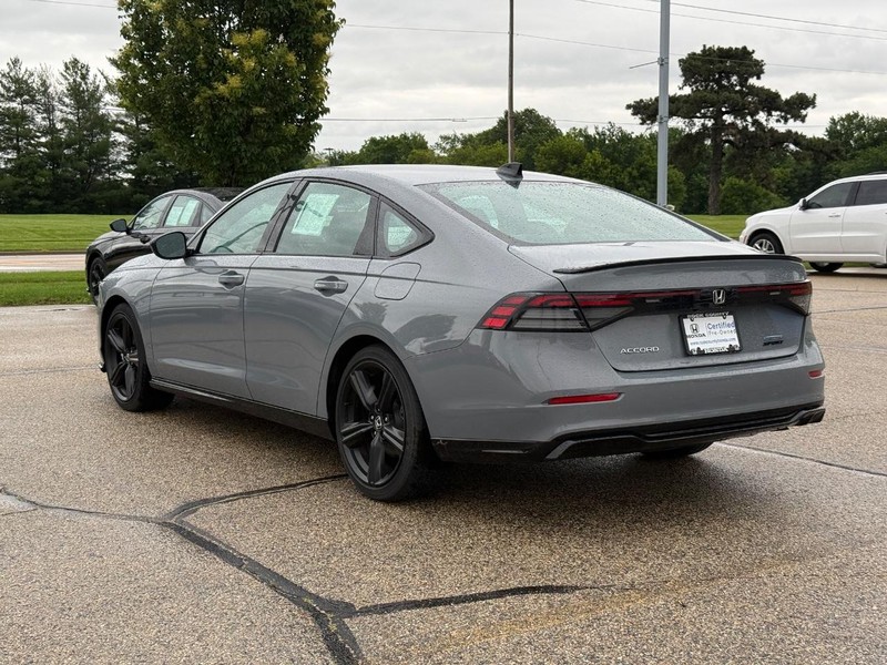 Honda Accord Hybrid Vehicle Image 5