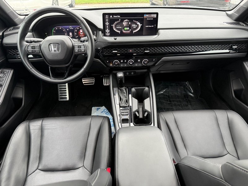 Honda Accord Hybrid Vehicle Image 10