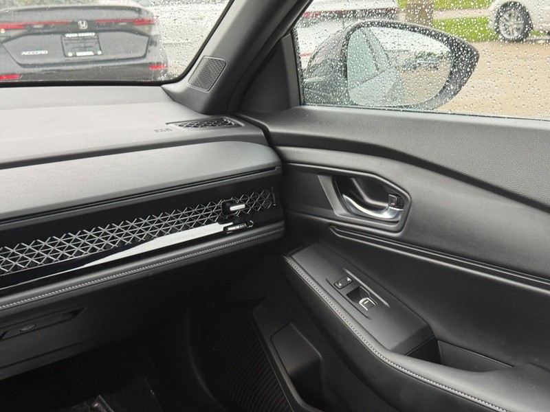 Honda Accord Hybrid Vehicle Image 14
