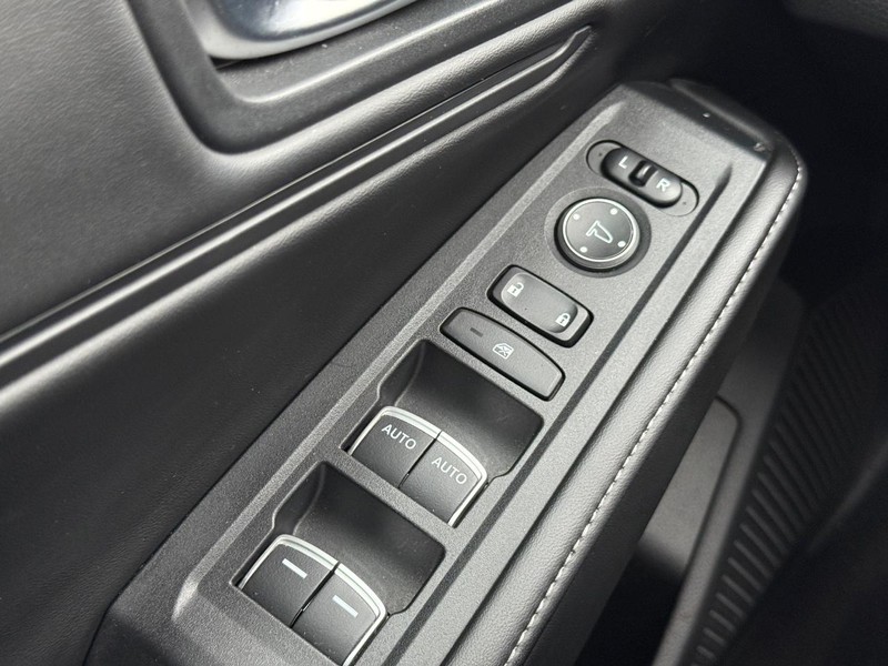 Honda Accord Hybrid Vehicle Image 21