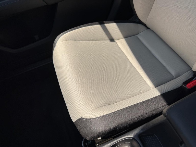 Honda CR-V Vehicle Image 20