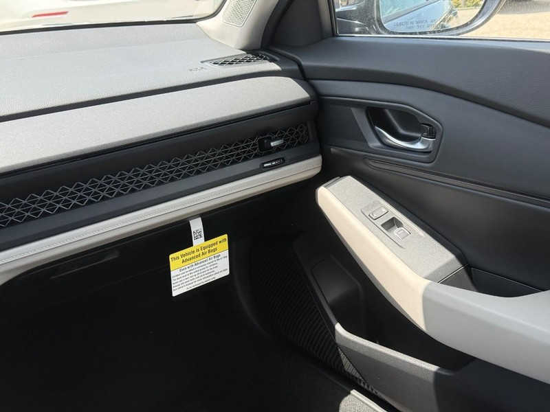 Honda Accord Sedan Vehicle Image 14